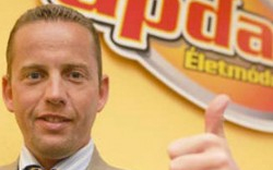 Schobert Norbi a Hősök Terén mondott lelkesítő beszédet