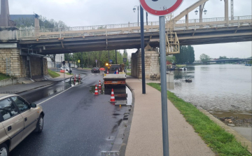 Áradnak a folyók Győrben