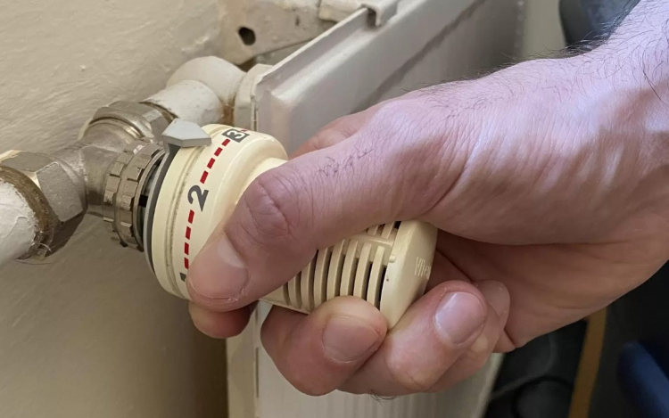 Fázik? Kérhet még fűtést!