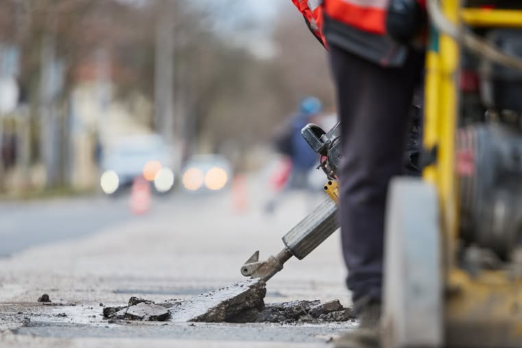 Győrben is van azbeszttel szennyezett út