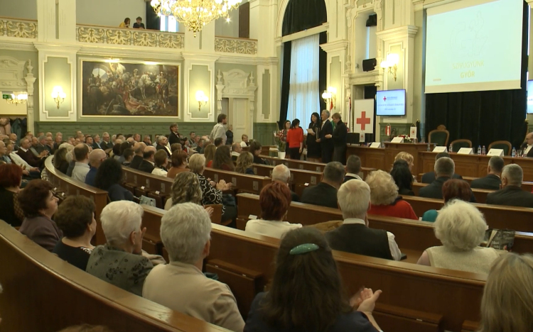 Vérre mindig szükség van!