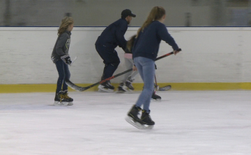 Rekordlétszámú látogatót fogadott a Győri Jégsport Központ