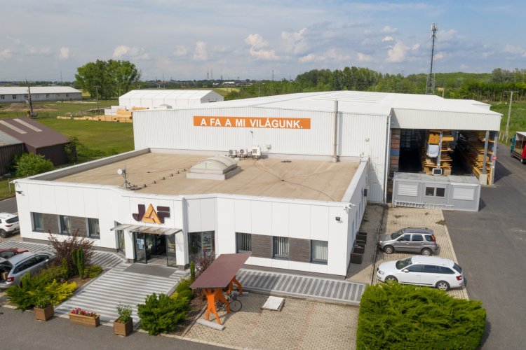 JAF Holz- A fa világa