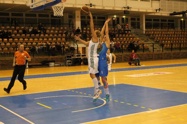 2013.02.27 Hat-Agro Uni Győr-Pöstyén női kosárlabda mérkőzés fotók:árpika