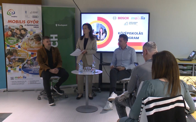 Közelebb hozták a jövőt a diákokhoz Győrben