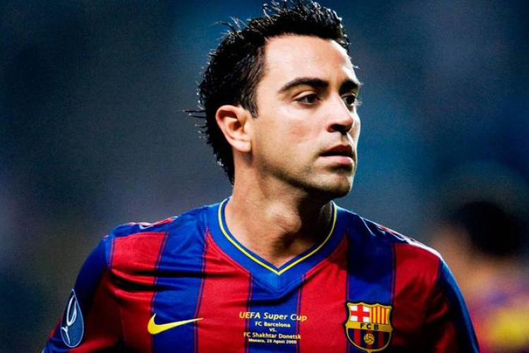 Xavi két hétig nem futballozhat