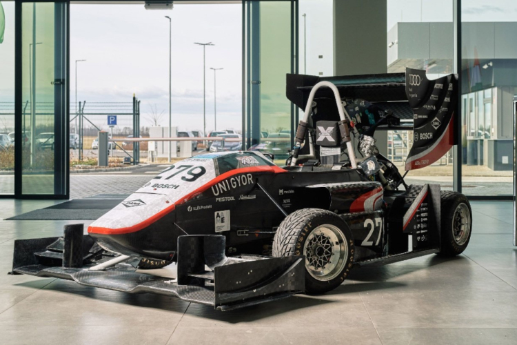 A haditechnika és a motorsport találkozik