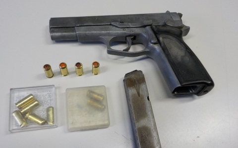 Adyvárosban fenyegetőzött egy férfi pisztollyal