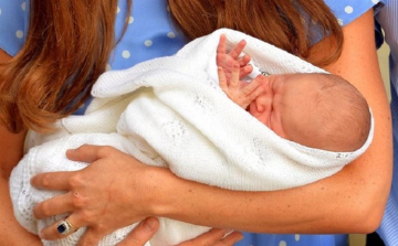 Kicsit hangos, de nagyon aranyos a brit trónörökös 