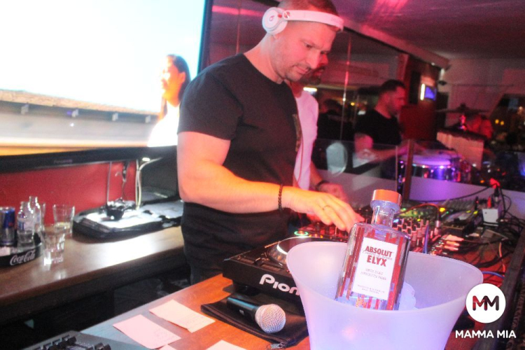 2018.12.15. Mamma Mia Dj:Antonyo&Dj:Balage Solymi conga Fotók:árpika