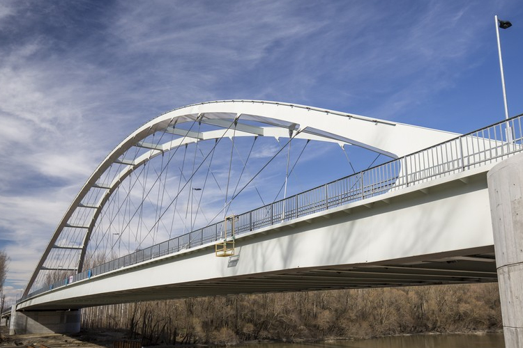 Kész a keleti elkerülő út és a Mosoni-Duna-hídat is átadták