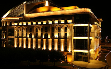 Trianon100: Amatőr fotósok pályázhatnak a Nemzeti Színház pályázatán