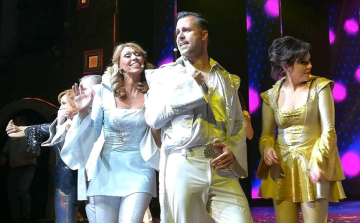 Berobbant a Mamma Mia az Audi Arénába - Gallusz Niki imádja Donna szerepét