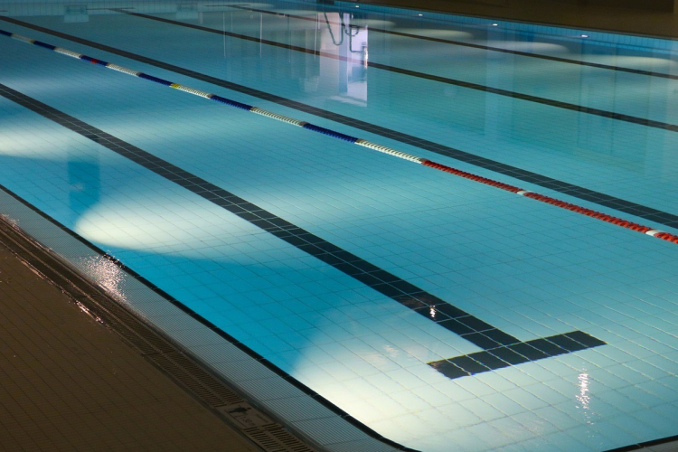 Megnyitják az Aqua Sportközpont sátras uszodáját a lakosság számára is