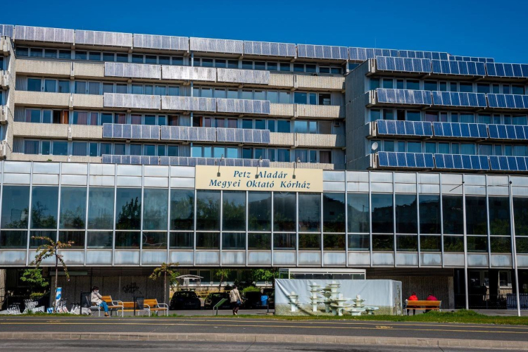 Szigorították a maszkhasználat szabályait a győri kórházban