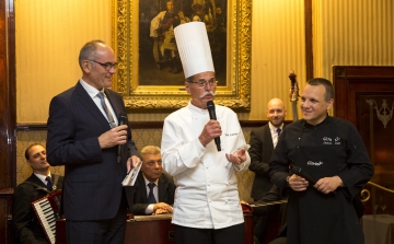 Chef-legendák vacsorájával és az ükunokával ünnepelték a Gundel 125. születésnapját