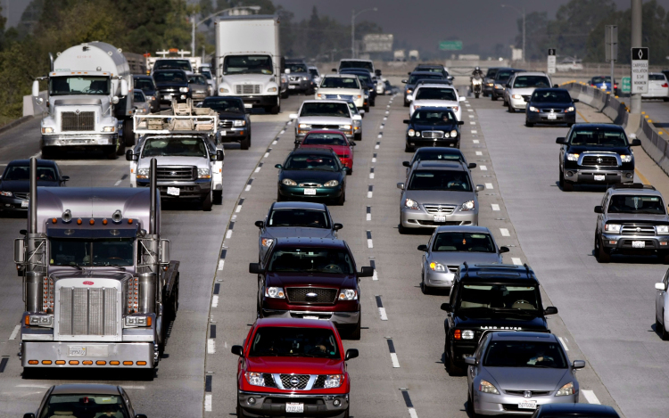 Torlódás a magyar-szlovák határon