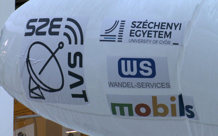 800 diák tanulhatott a Mobilisben