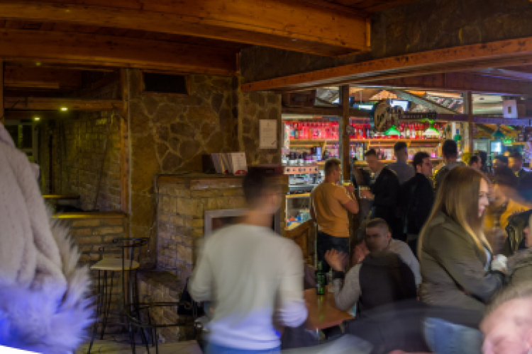 LAPOS_BULIFOTÓK_02_10