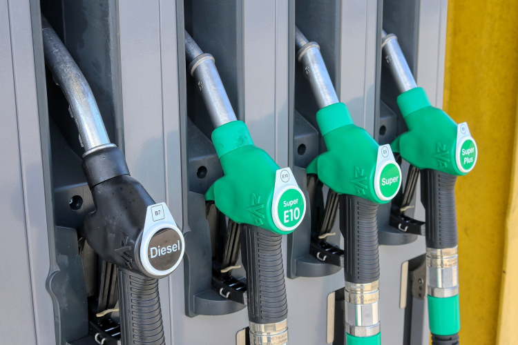 Maximalizálják az üzemanyagok nagykereskedelmi árát is