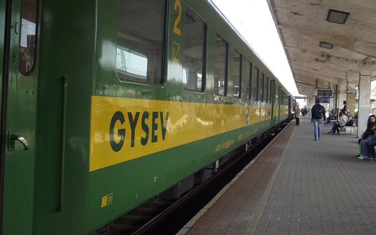 Tovább villamosítja vonalait a Gysev