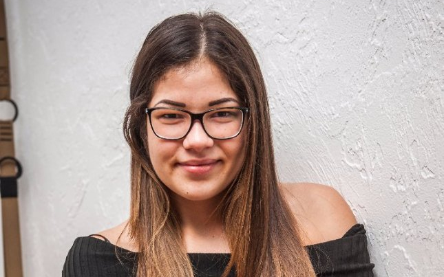 Diplomaták között Gáspár Győző lánya?