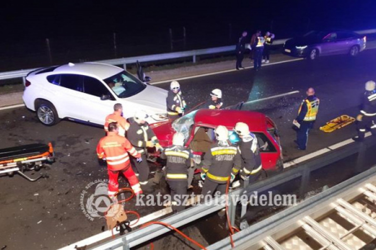 Gáspár Bea és családja karambolozott a 21-es úton