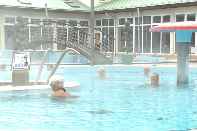 A nehéz helyzet ellenére is nyitva van a fürdő Mosonmagyaróváron