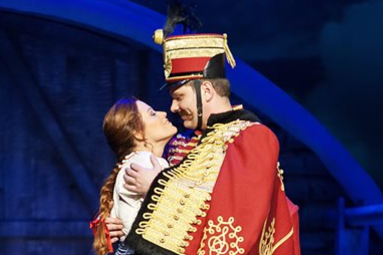 A Háry János című daljáték bemutatója Győrben