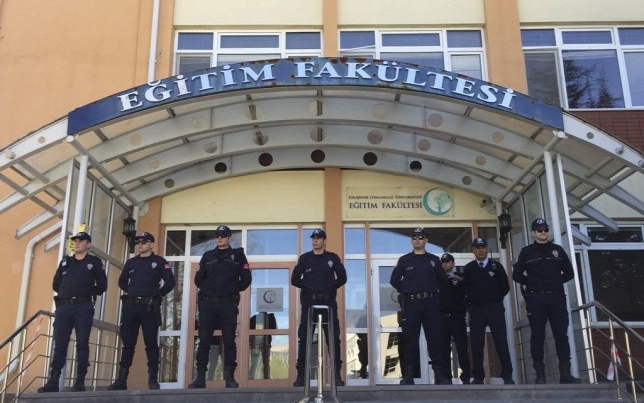 A dékánhelyettest is megölte a török tanár az egyetemen- négy halott