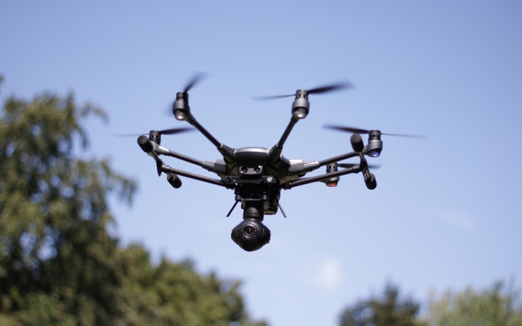 Elérheti a százezret a drónhasználók száma Magyarországon