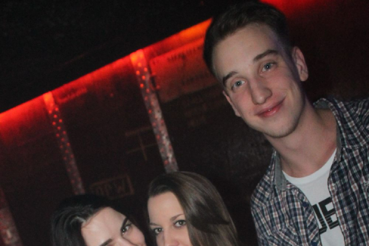 2014.12.03.Szerda Lapos Bahnhof Dj:Marcee & Dj:RnŐ Fotók:árpika