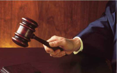 Első fokon 14 év fegyház a gyermekét tóba ölő asszonynak