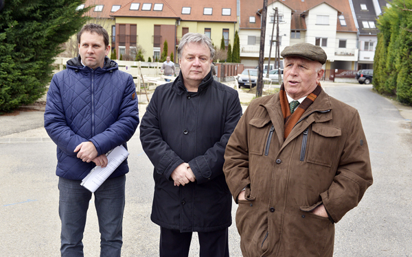 MEGÚJUL A TÁBOR UTCA ELSŐ SZAKASZA