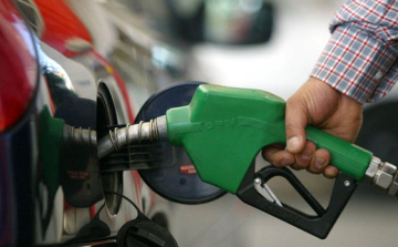 Megint csökkent a benzin ára