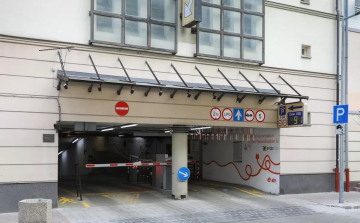 Átmenetileg zárva lesz a Jókai Parkolóház Győrben