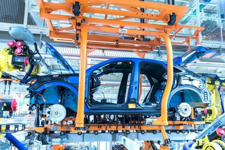 Átadta az új bérkövetelését az Audi Hungária Független Szakszervezete