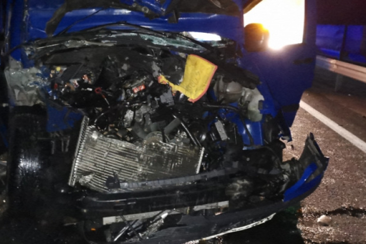 Teljes útzár az M3-ason egy hajnali baleset miatt, egy ember meghalt