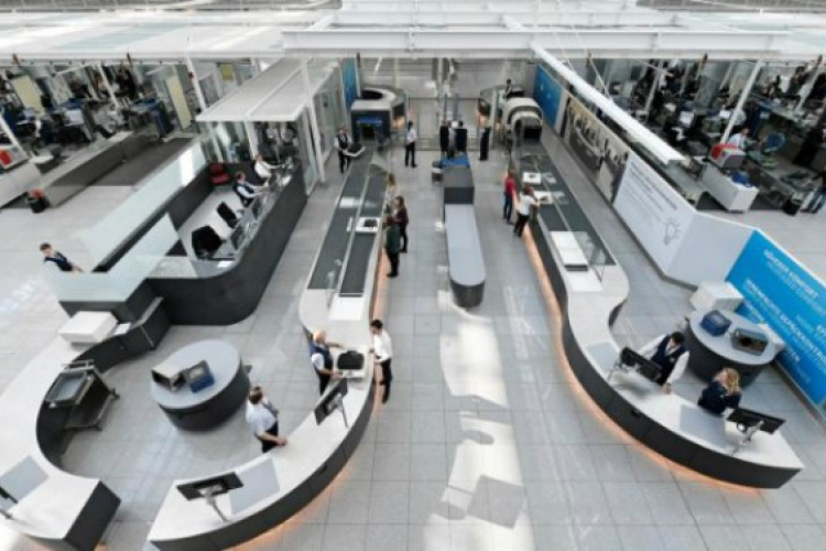 Hamarosan nem kell már vetkőzni a repülőtéren 