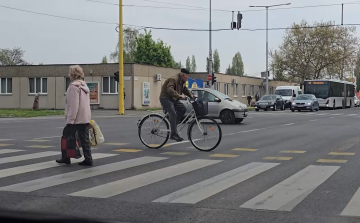 Két keréken is be kell tartani a szabályokat