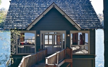 Adót kell fizetni a saját nyaralóba meghívott barátokra