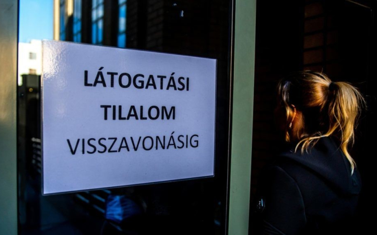 Látogatási tilalom van érvényben