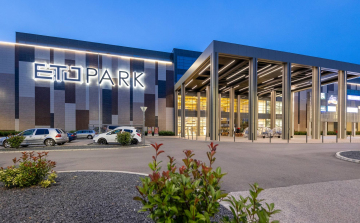 Lassan teljesen feléled a valaha tátongó ETO-park