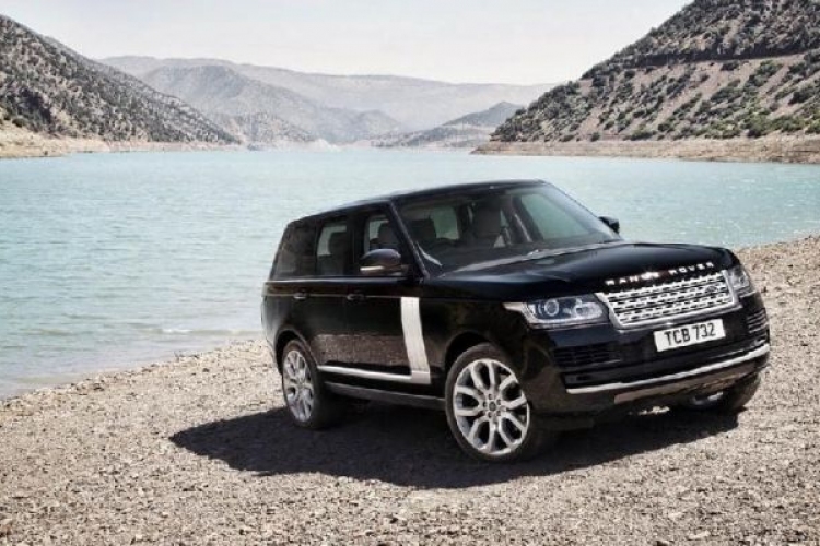 Megérkezett hazánkba az új Range Rover