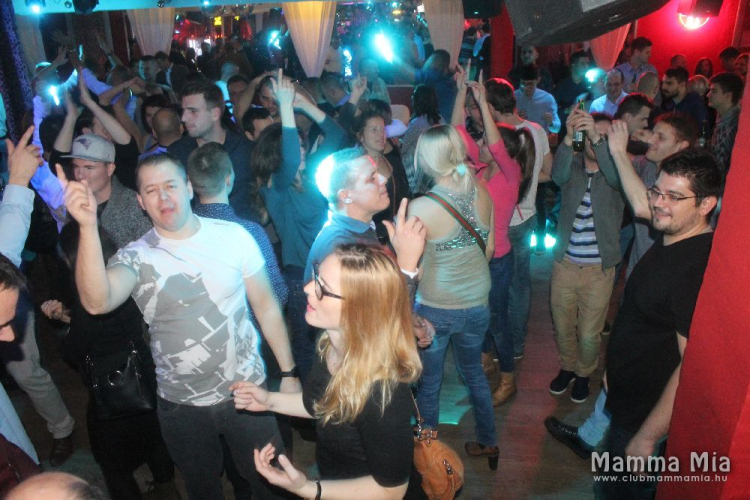 2017.12.08.Mamma Mia Pénteki Élőzene & Dj:Ice Solymi Conga Fotók:árpika