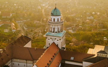 Hotel lesz a pannonhalmi apátság egy részéből