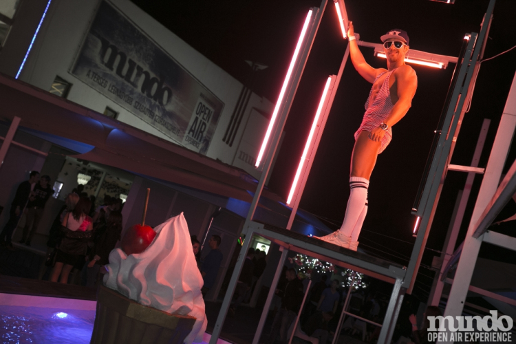 Mundo - Majka & Curtis 2015.08.15. (szombat)