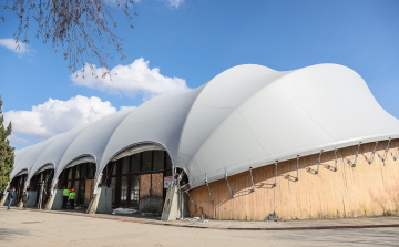 Megújul a Grabo sátor