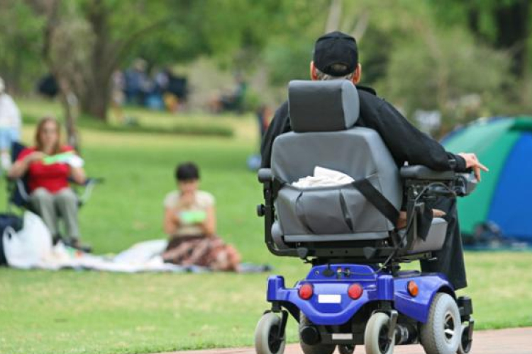 Kerekesszékest lopott meg Dunaszigetin 