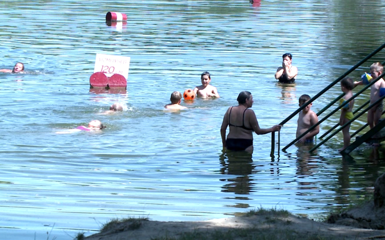 Visszatért a kánikula Videó